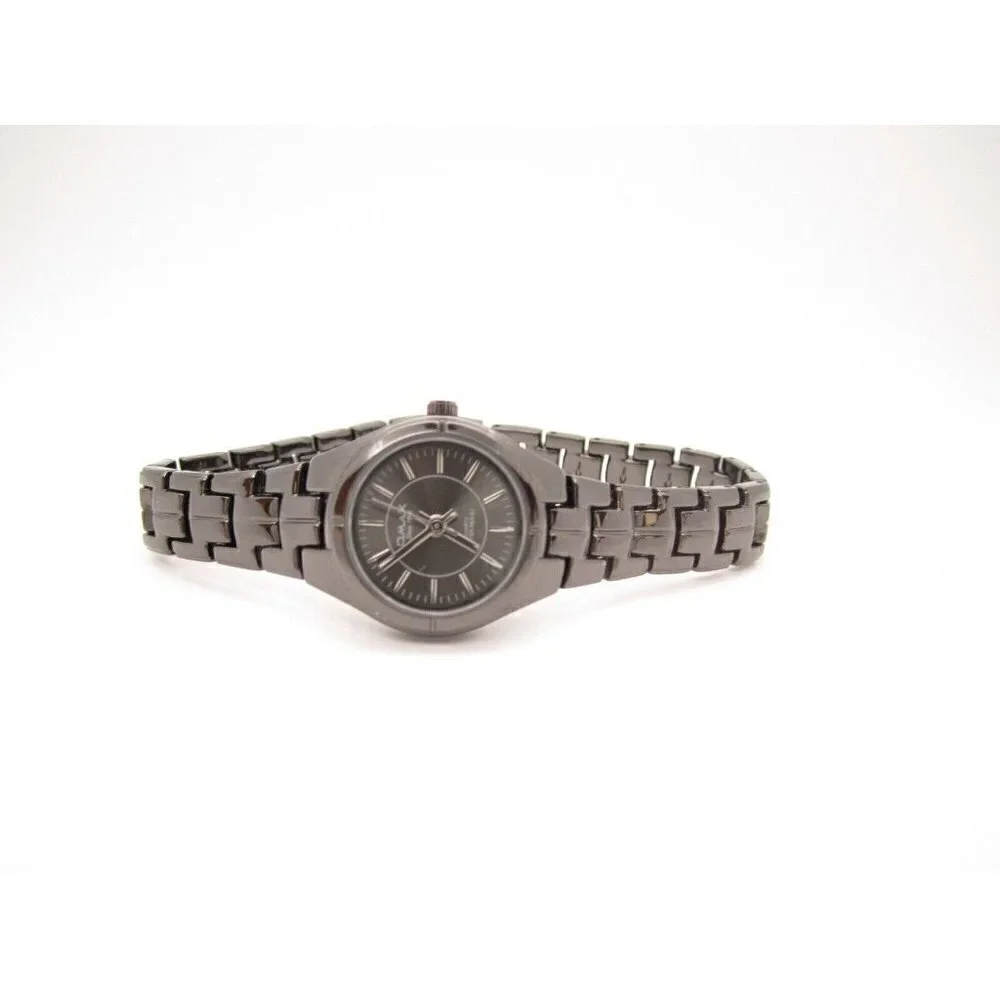 Women QMax Quartz WR Analog‎ 25mm Dial Causal Round Watch (F637)
